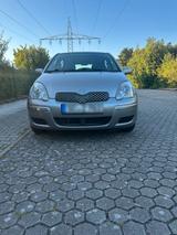 Toyota Jaris - gebrauchte Toyota Yaris aus dem Jahr 2004