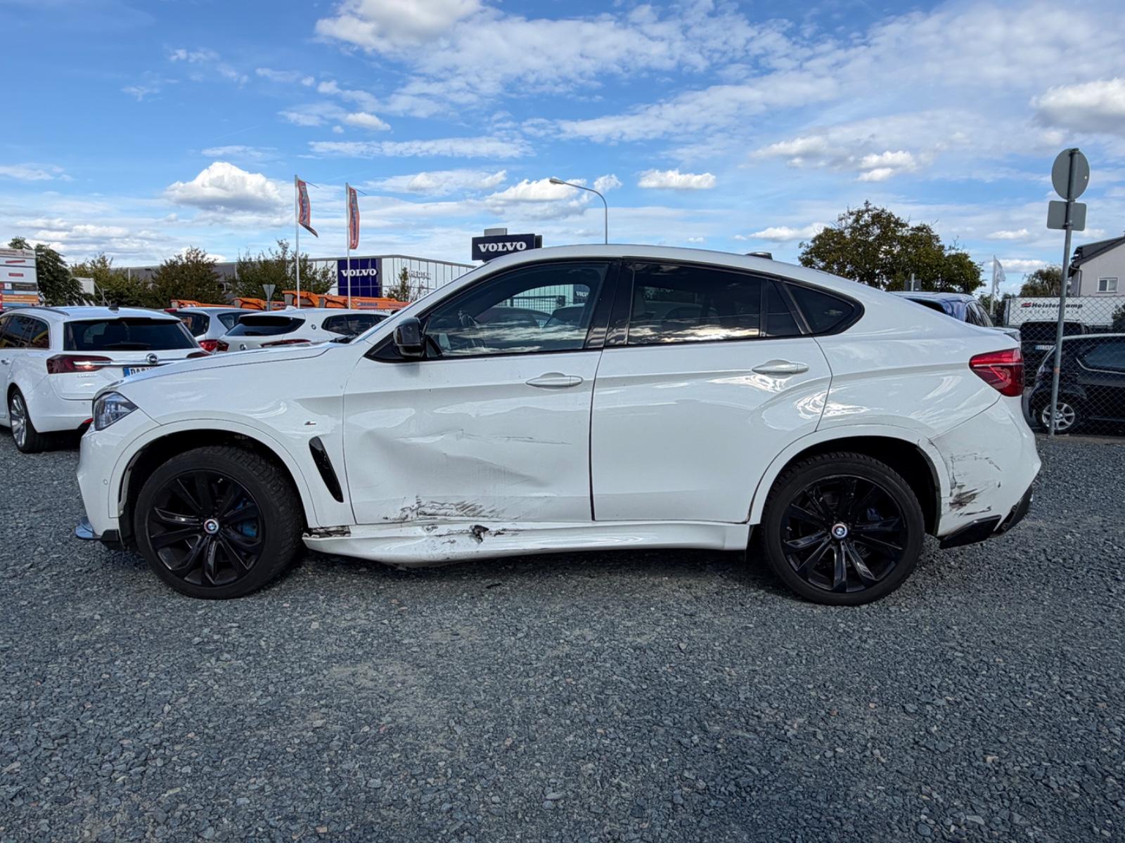 BMW X6 xDrive 50 i  M* Unfallfahrzeug* GSD/Navi/360*