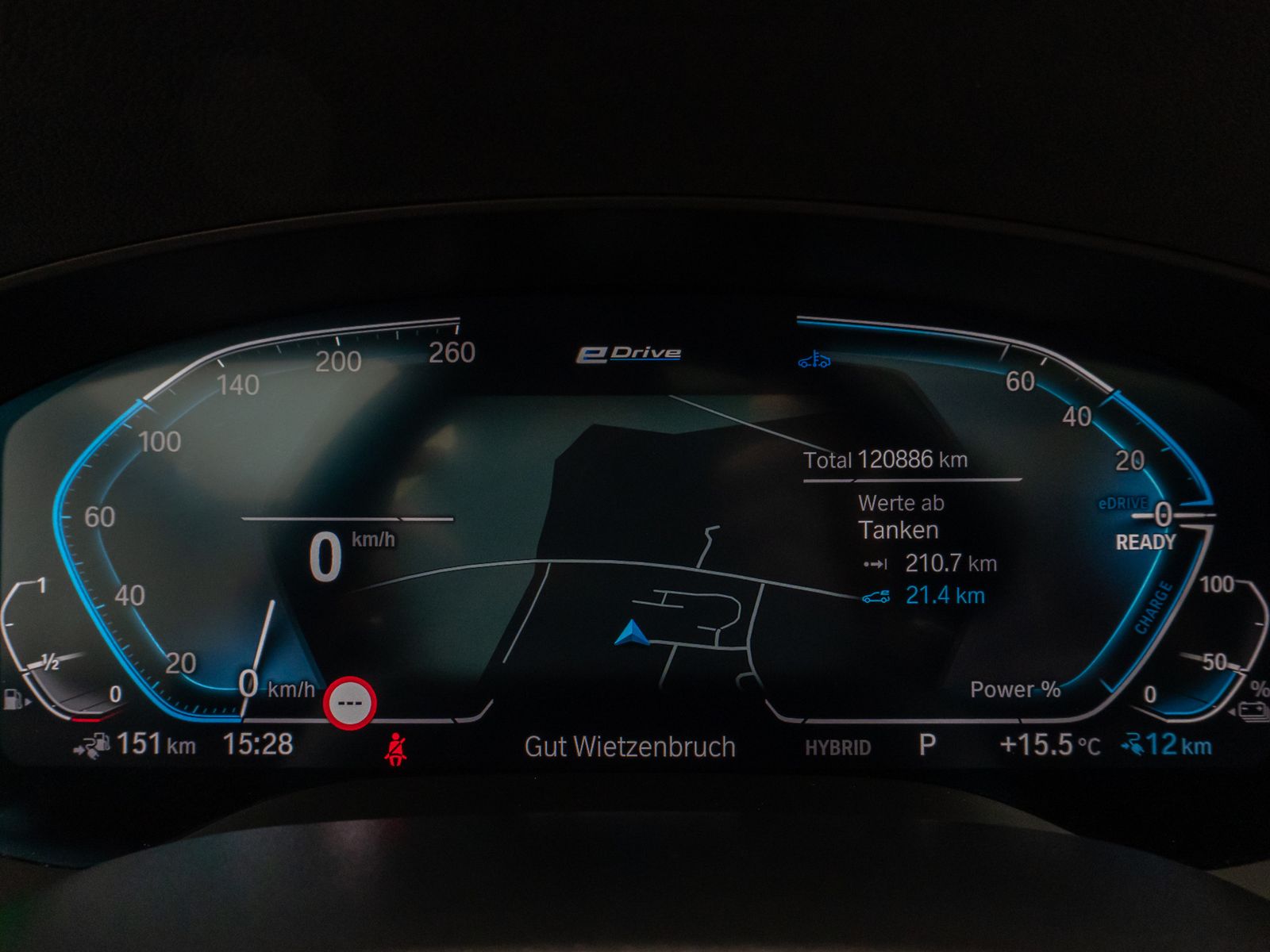 Fahrzeugabbildung BMW 530e xD M Sport Panorama Kamera HUD DAB HiFi