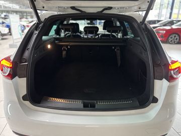 Fotografie des Opel Insignia Sports Tourer 2.0 Diesel AT Elegance AH