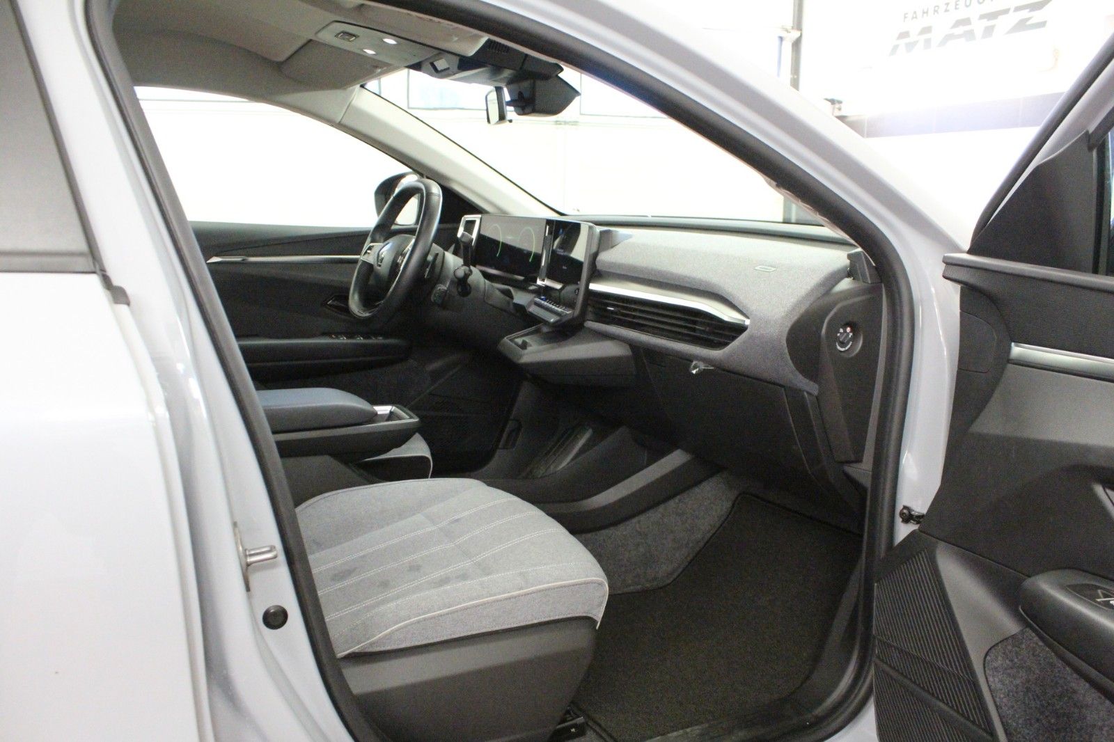 Fahrzeugabbildung Renault Megane E-Tech Equilibre Boost charge