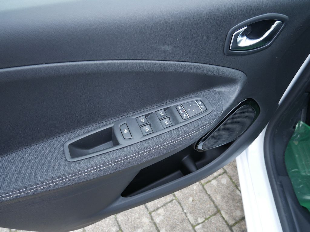 Fahrzeugabbildung Renault ZOE E-TECH 100% elektrisch Iconic EV50 135hp