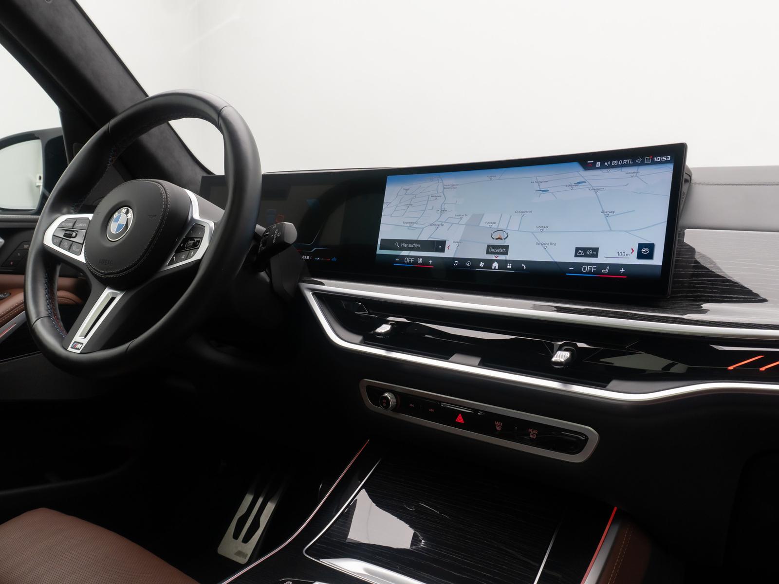 BMW X5 M60i SkyLoung 360° H/K Massage Individual 22"
