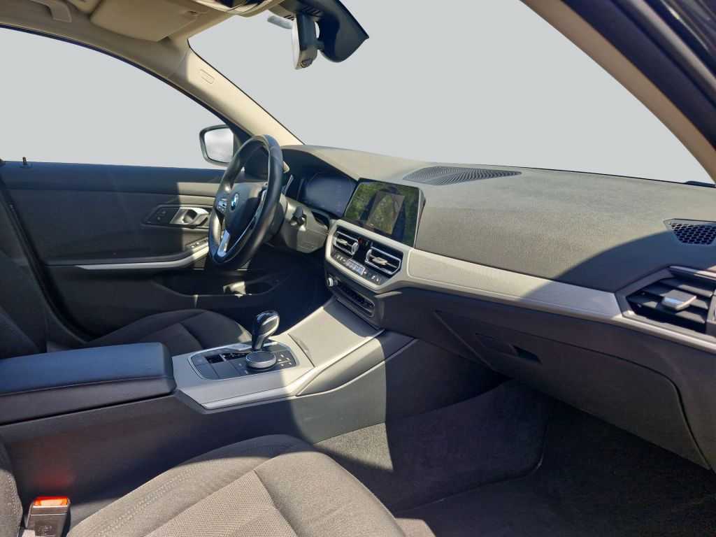 BMW 318i Touring Aut. Advantage *CarPlay* foto 17