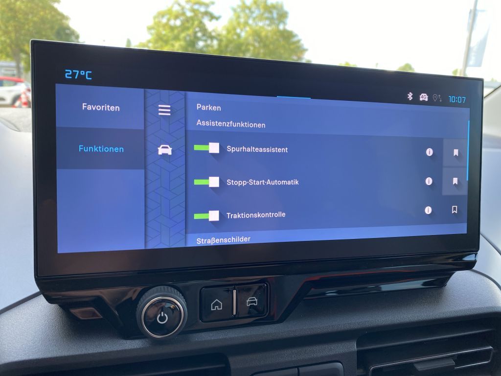 Fahrzeugabbildung Citroën Berlingo M Diesel 130 Automatik MAX XTR*ACC*Wint