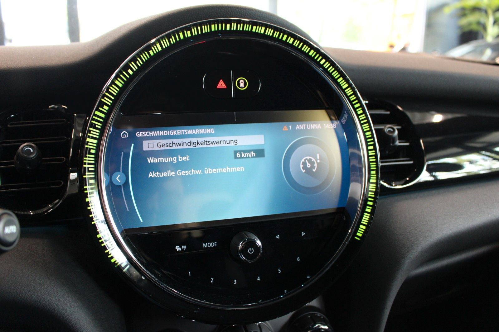 Fahrzeugabbildung MINI John Cooper Works Trim R.Kamera+Navi+AppleCar