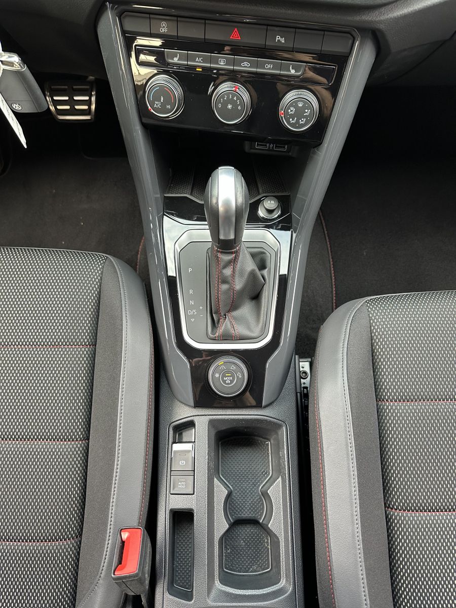 Fahrzeugabbildung Volkswagen T-Roc 2.0 TDI 4M DSG Sport NAV+LED+KAMERA+1HD+PP