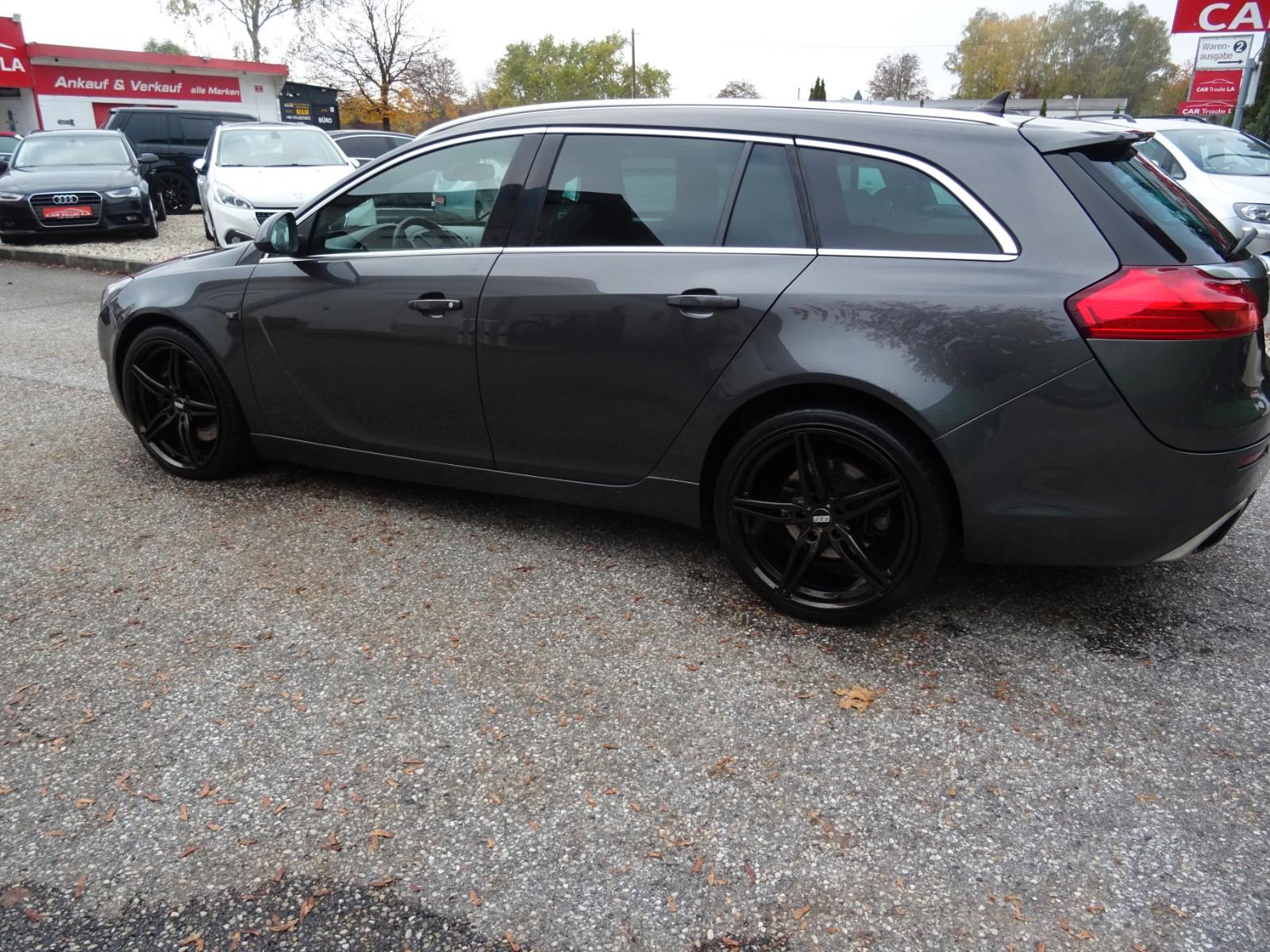 Opel Insignia 2011 — photo 9