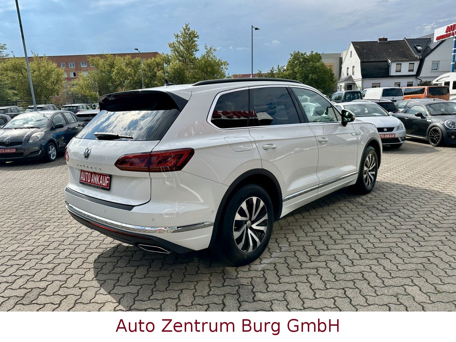 Volkswagen Touareg 3.0 TDI V6 Elegance 4Motion HUD Leder foto 6