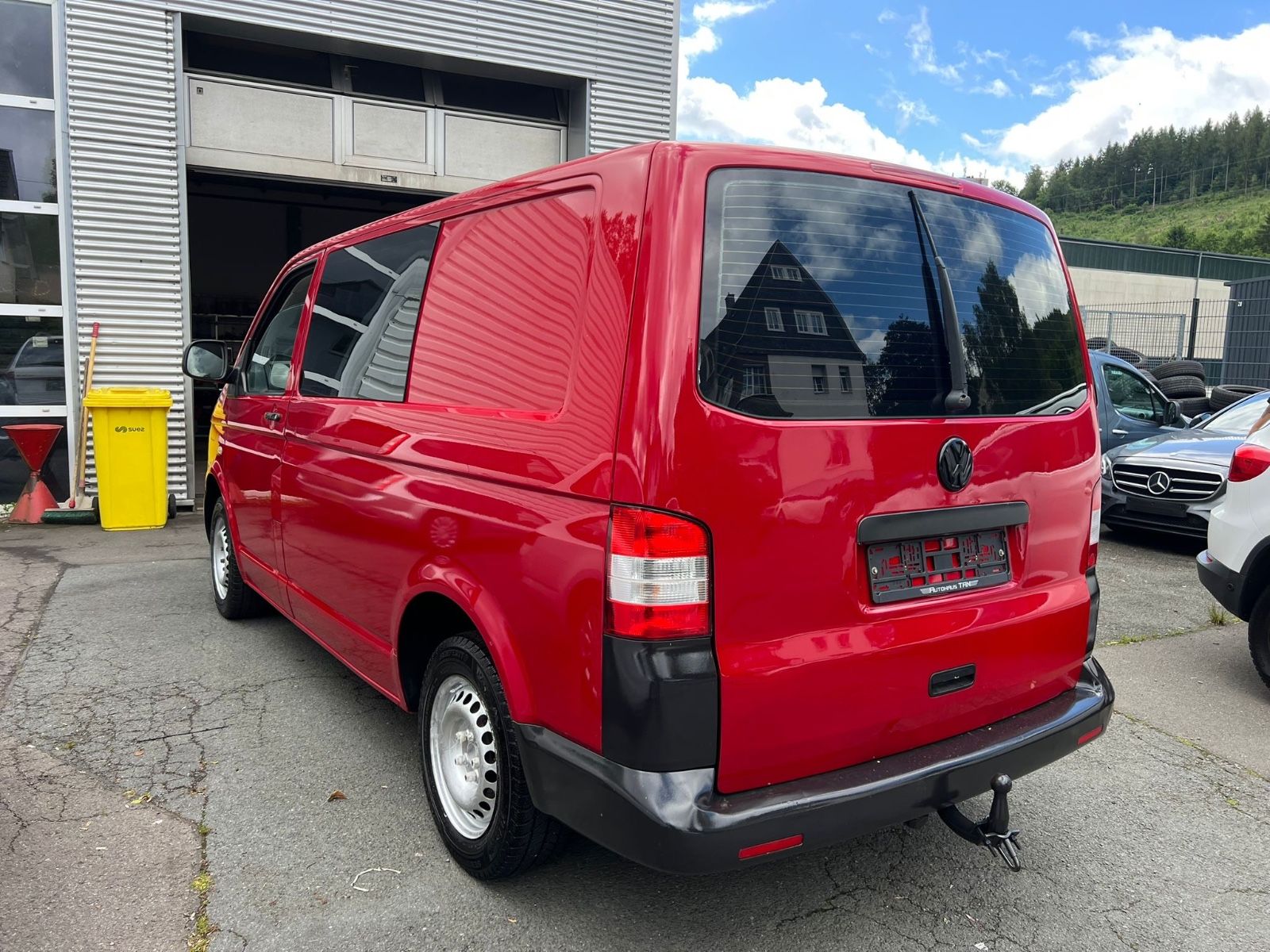 Fahrzeugabbildung Volkswagen T5 Transporter Kasten-Kombi Kombi