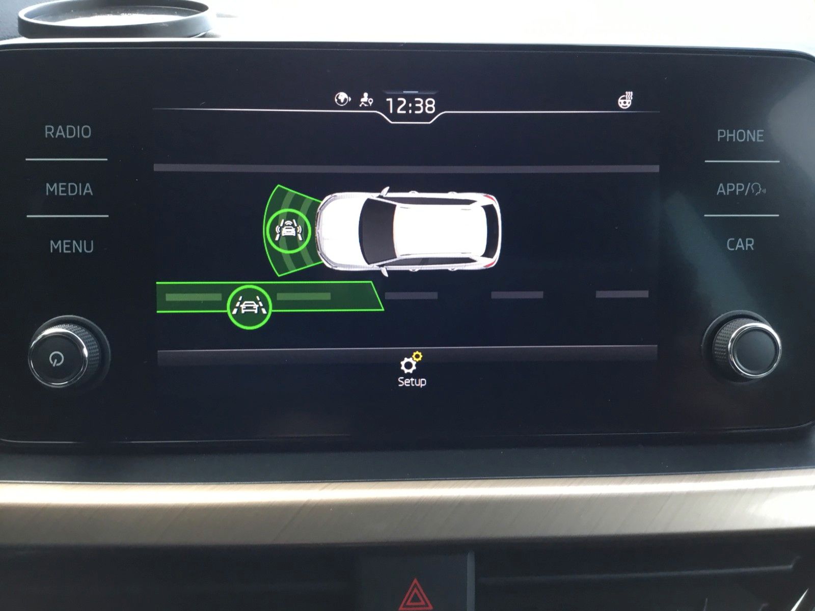 Fahrzeugabbildung SKODA Kamiq 1.0 TSI DSG Style+AHK+LED+el.Heckklappe