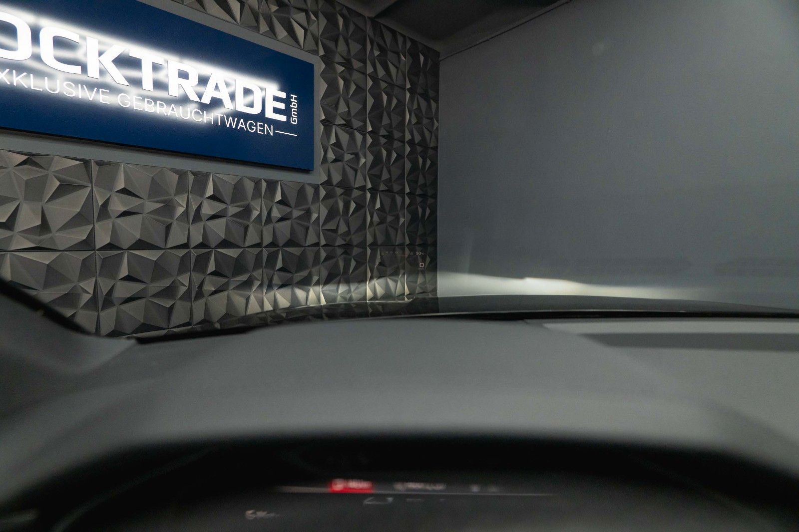 Fahrzeugabbildung Audi RS7 4.0 TFSI quattro | SKY Lounge | Pano | LASER