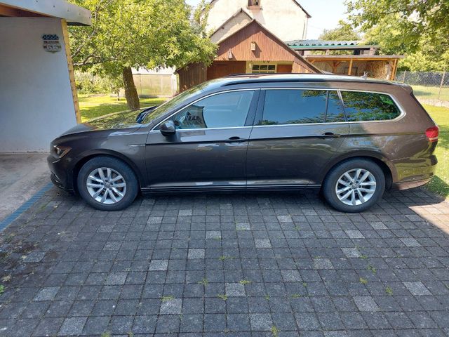 VW Passat Variant 4Motion 2.0 TDI BMT Comfort...
