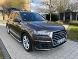 Audi Q7 3.0 TDI Quattro, S-Line, Digitales Tacho - Audi Q7: Von Privat