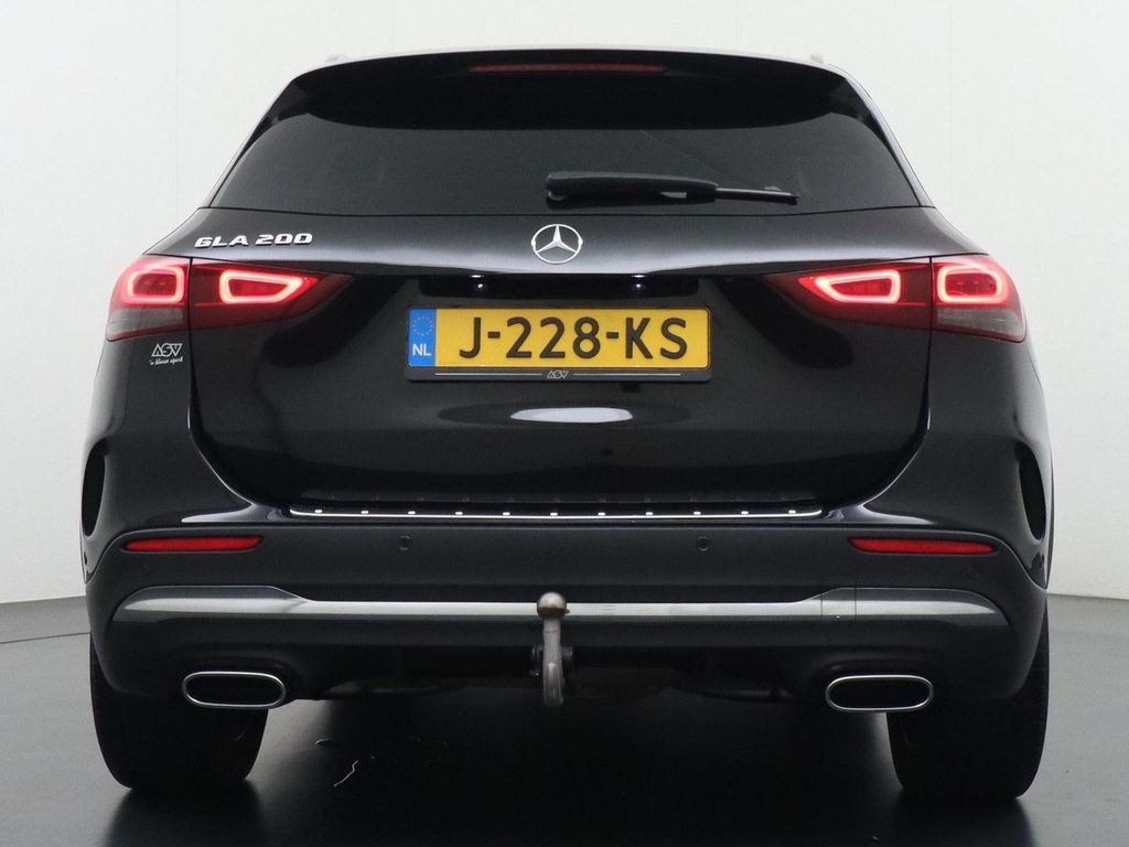 Mercedes-Benz GLA 200 AMG Business Solution | AHK Wegklapbaar