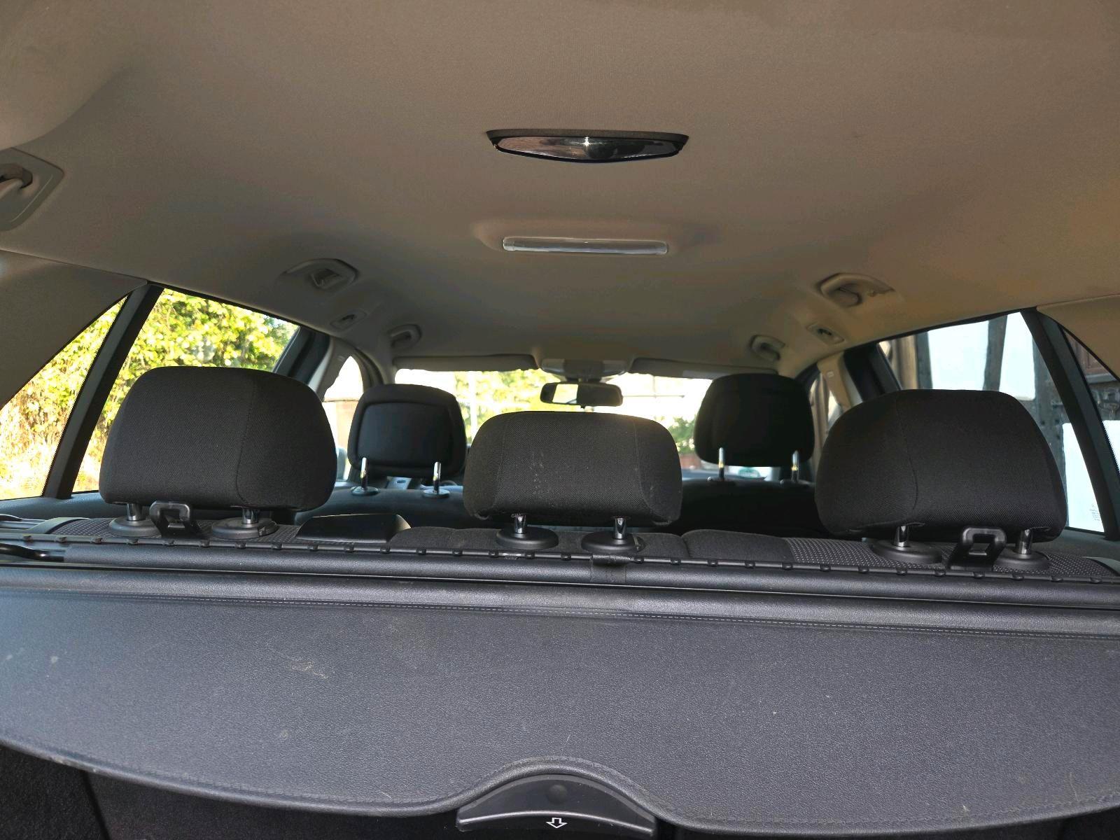 Mercedes-Benz C220 2009 — photo 12