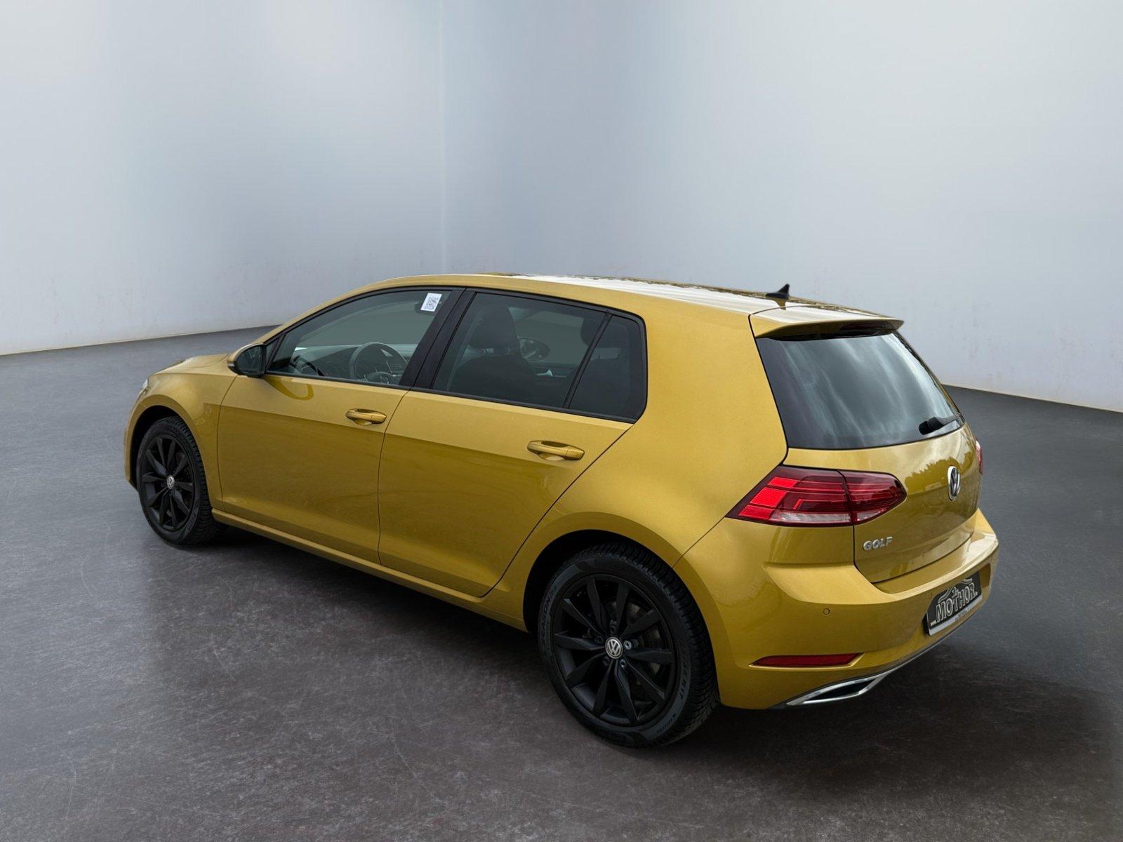 Volkswagen Golf VII Highline 1.4TSI DSG ACC DynLicht Klima