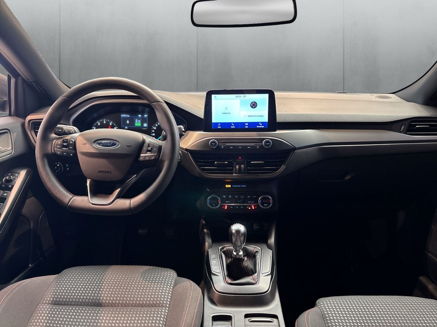 Fahrzeugabbildung Ford Focus Turnier ST-Line Style Sportpaket Navi Memo