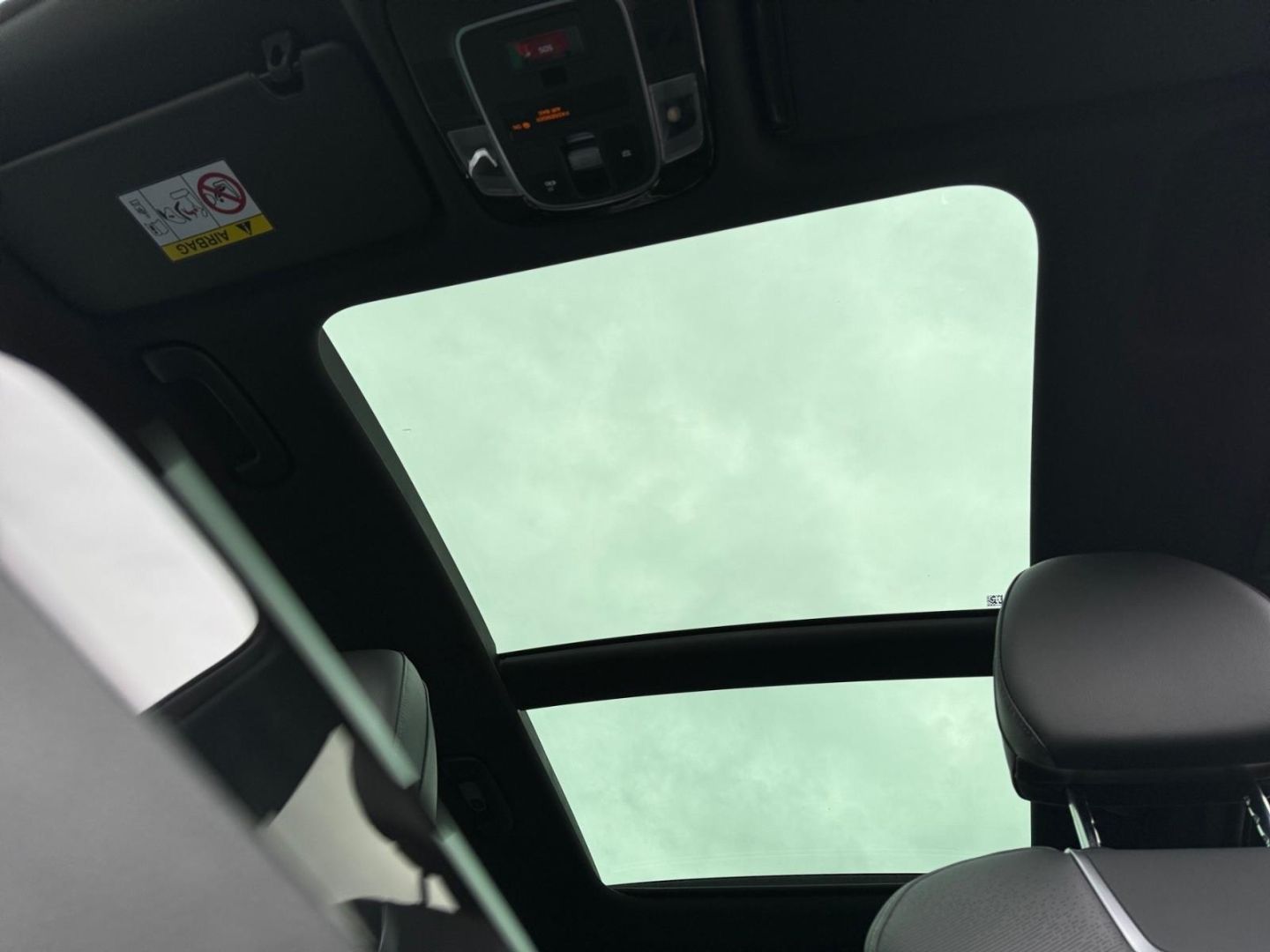 Fahrzeugabbildung Hyundai Tucson 1.6T 4WD Plug-In Hybrid Prime Panorama