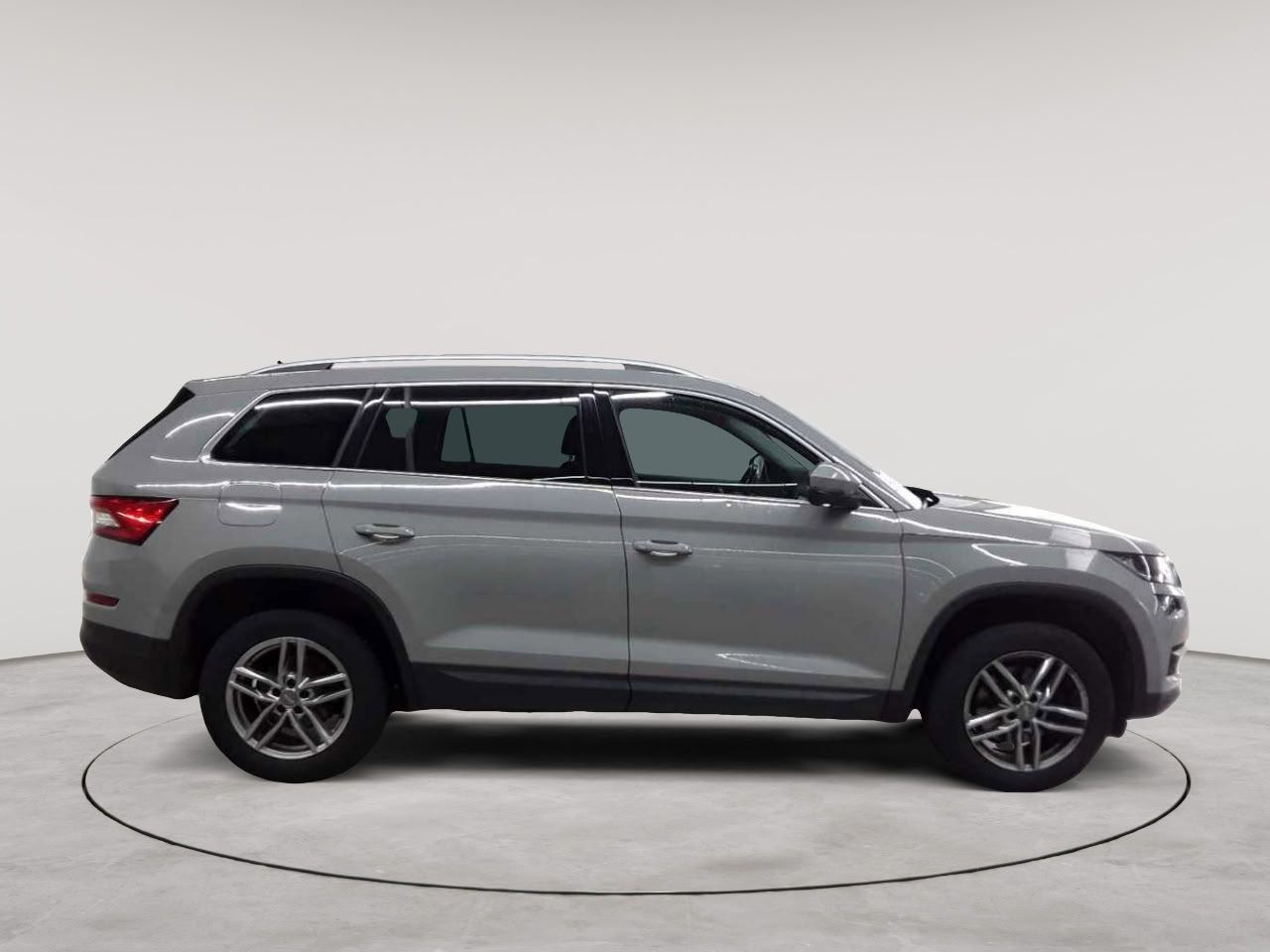 Skoda Kodiaq 2.0 TDI 4x4 DSG Style AHK NAV imagem 3