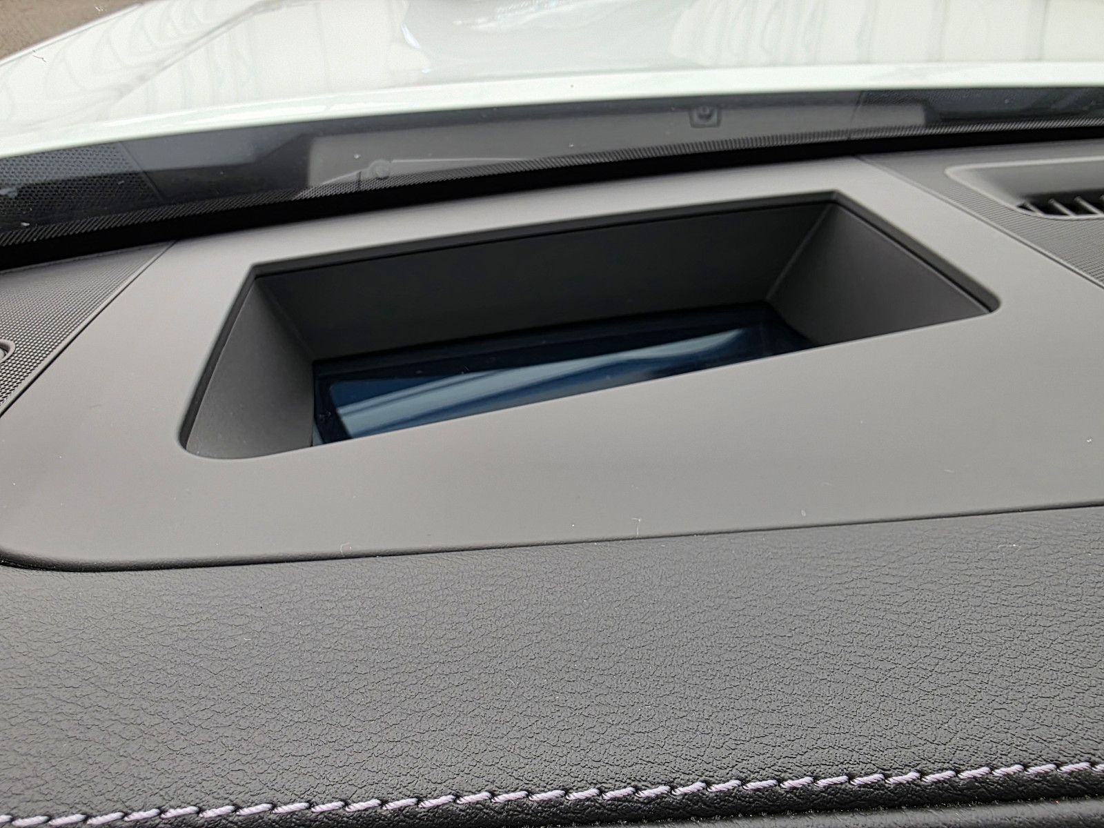 Fahrzeugabbildung Nissan Armada PLATINUM RESERVE T1: 85.000 EURO Stock!