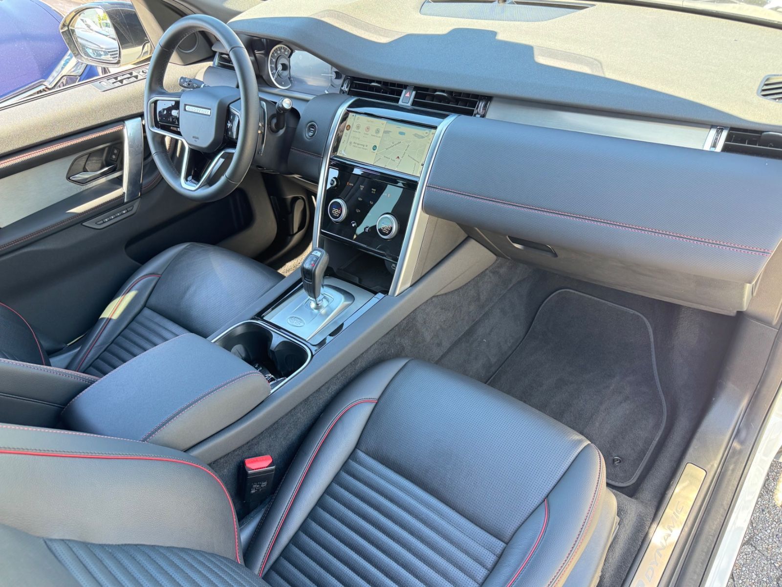 Fahrzeugabbildung Land Rover Discovery Sport R-Dynamic /MERIDIAN/CARPLAY/KAM