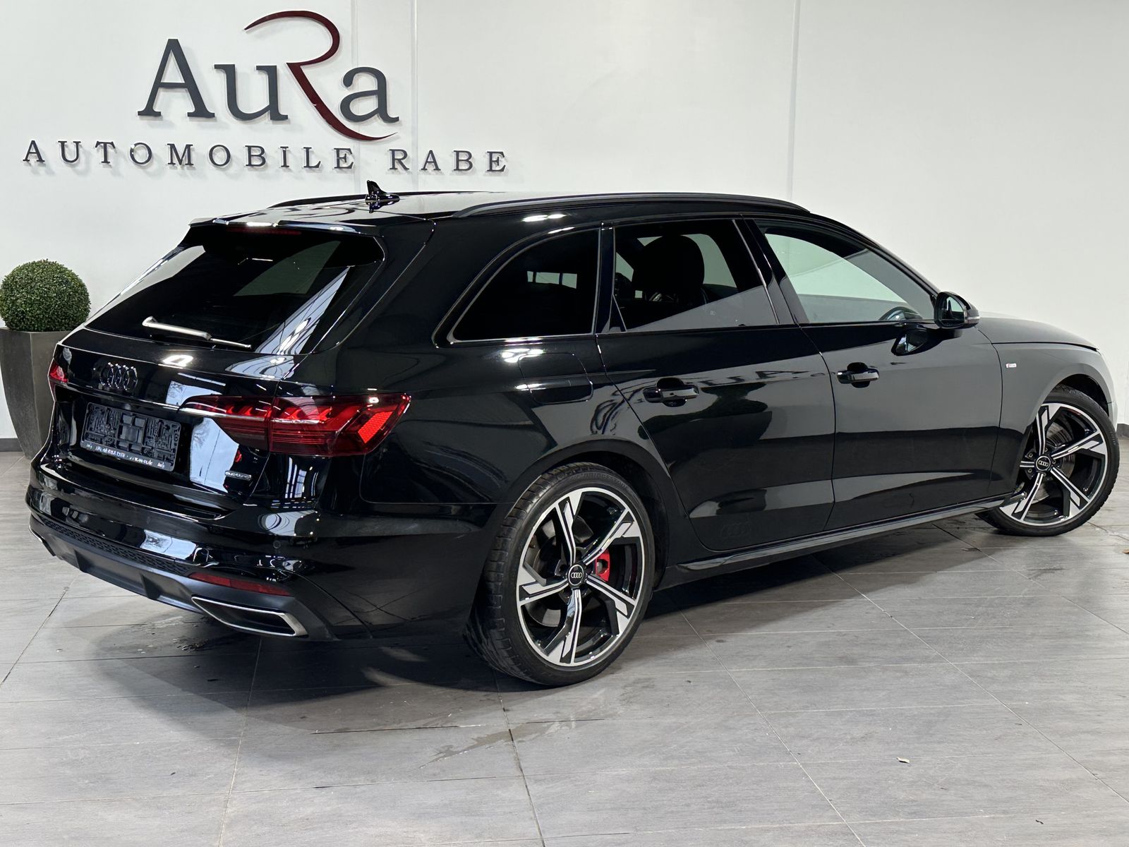Fahrzeugabbildung Audi A4 Avant 50 TDI Qu S-Line Black NAV+LED+AHK+B&O