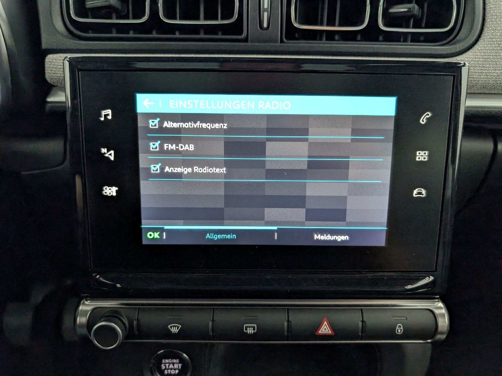 CITROEN C3  1.2 PureTech Shine Navi Pano NUR GEWERBE – Bild 20