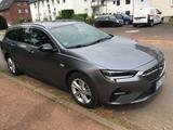 Opel Insignia B Sportstourer Business Diesel - Opel Insignia: Sportstourer