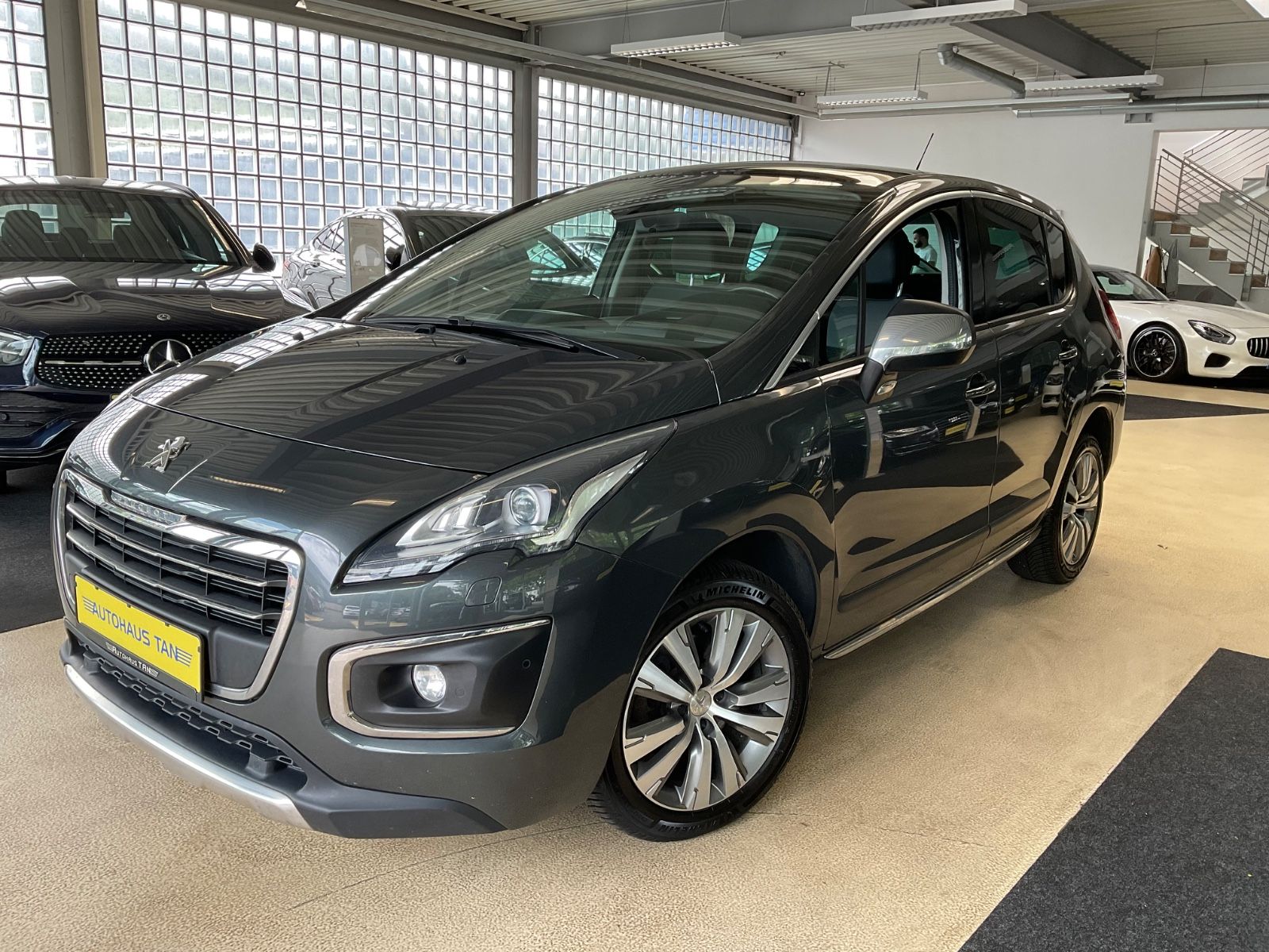 Fahrzeugabbildung Peugeot 3008 Allure*Head-Up Display