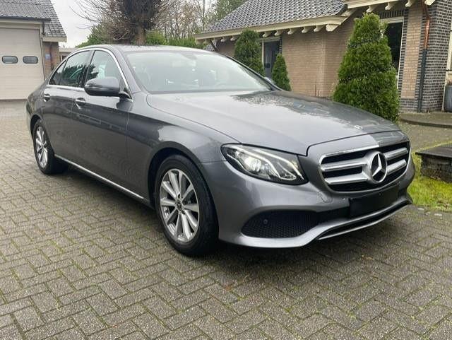 Mercedes-Benz E 200 d AVANTGARDE NAVI kamera LED