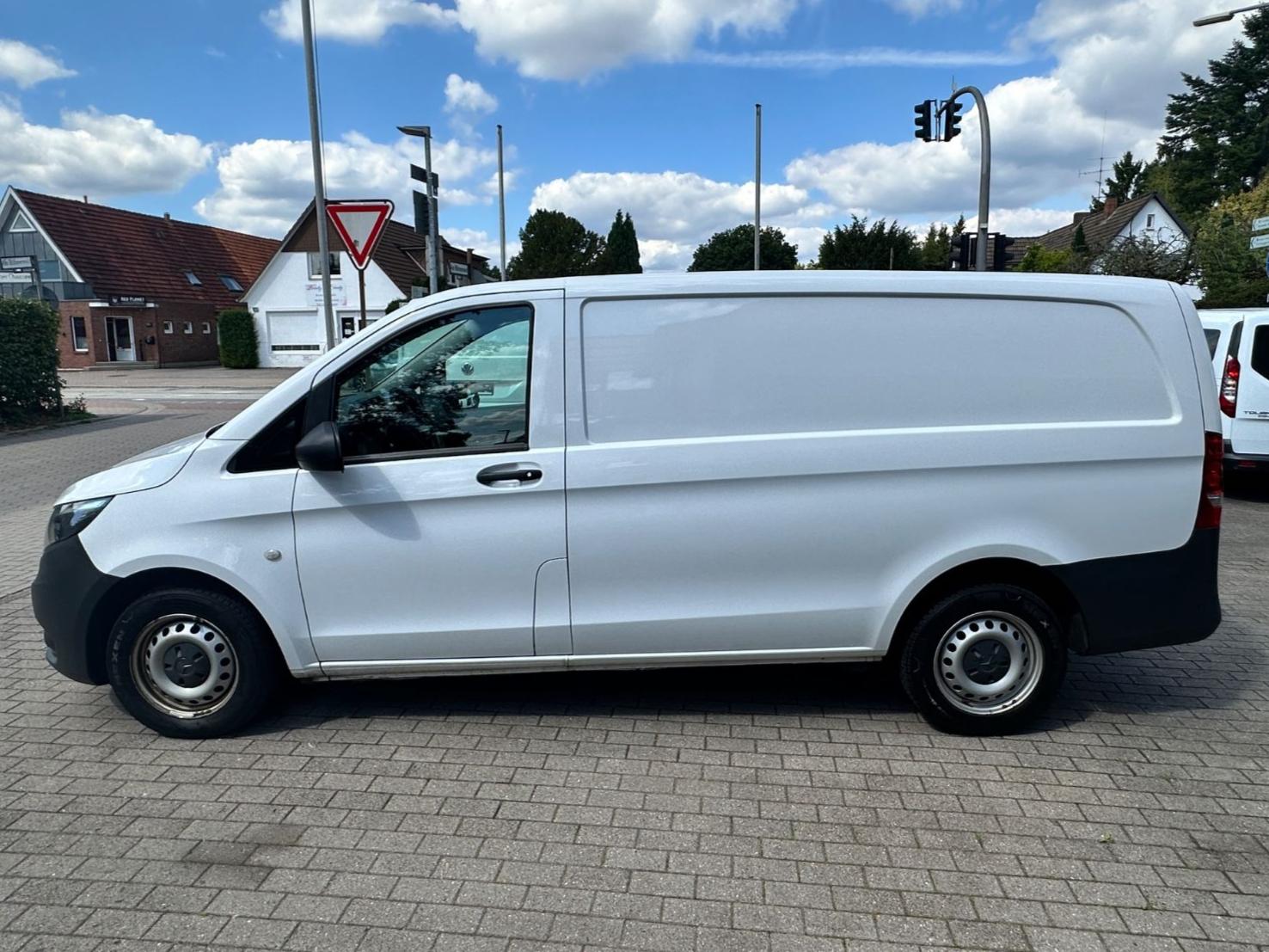 Mercedes-Benz Vito Kasten 114 CDI RWD lang/Navi/Kamera/Temp