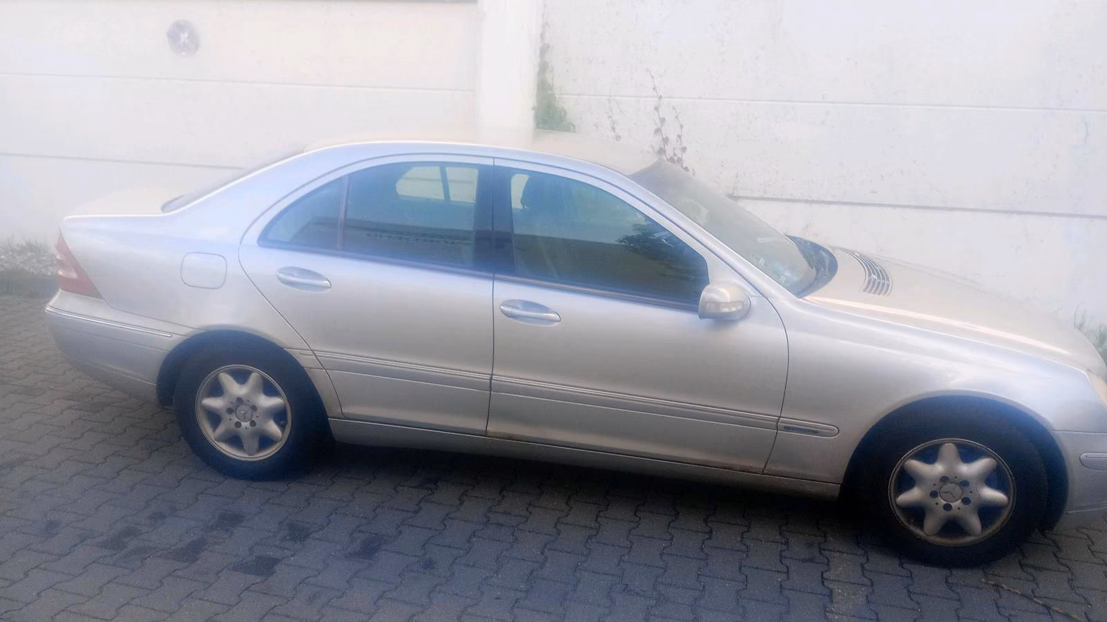 Mercedes-Benz C 180