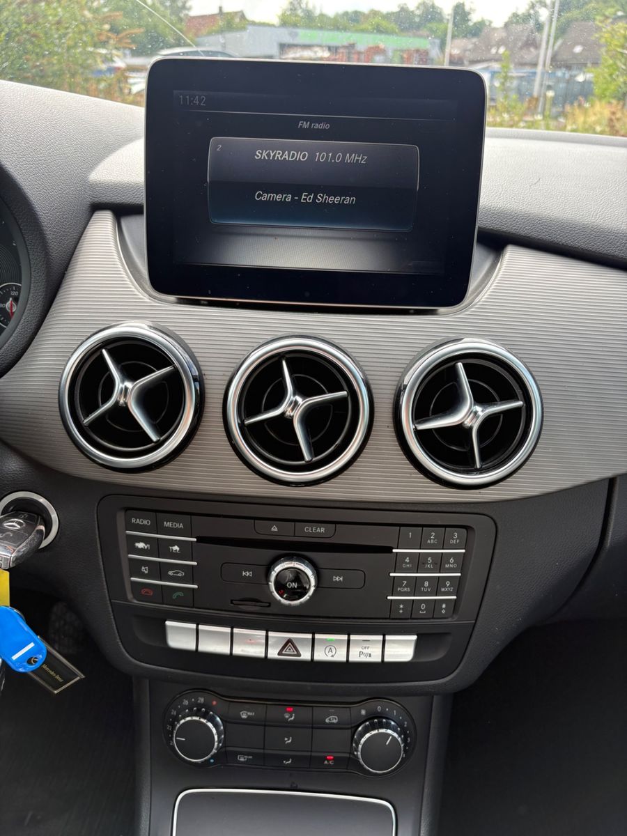 Photo 13 of MERCEDES-BENZ B 180