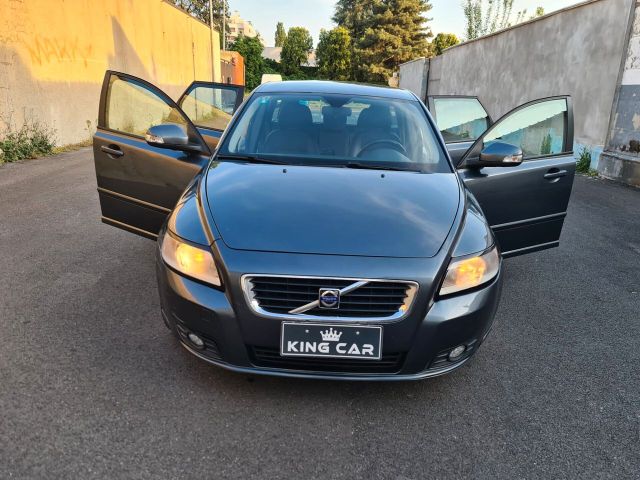 Volvo V50 D2 R-design