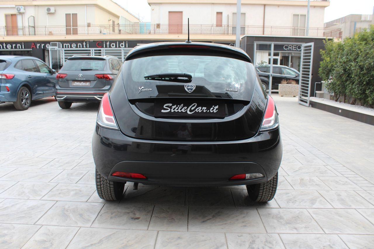 Lancia Ypsilon 1.0 FireFly 5 porte S&S Hybrid Ec
