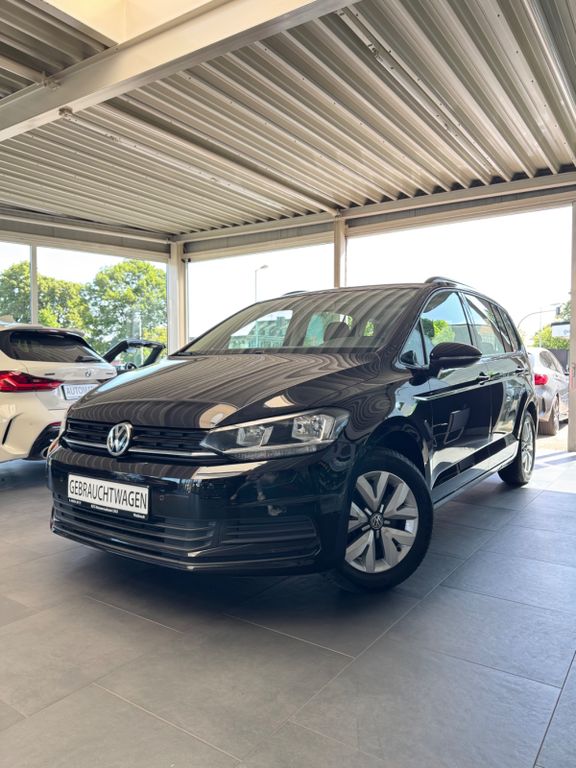 Image of Volkswagen Touran