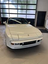 Porsche 944 - Porsche aus 1983