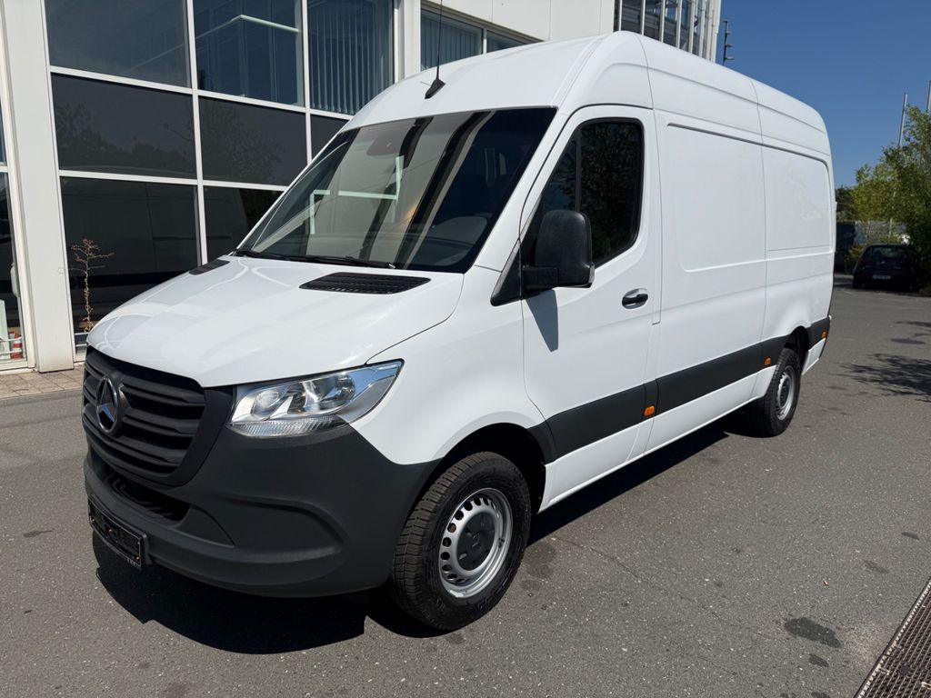 Image of Mercedes-Benz Sprinter