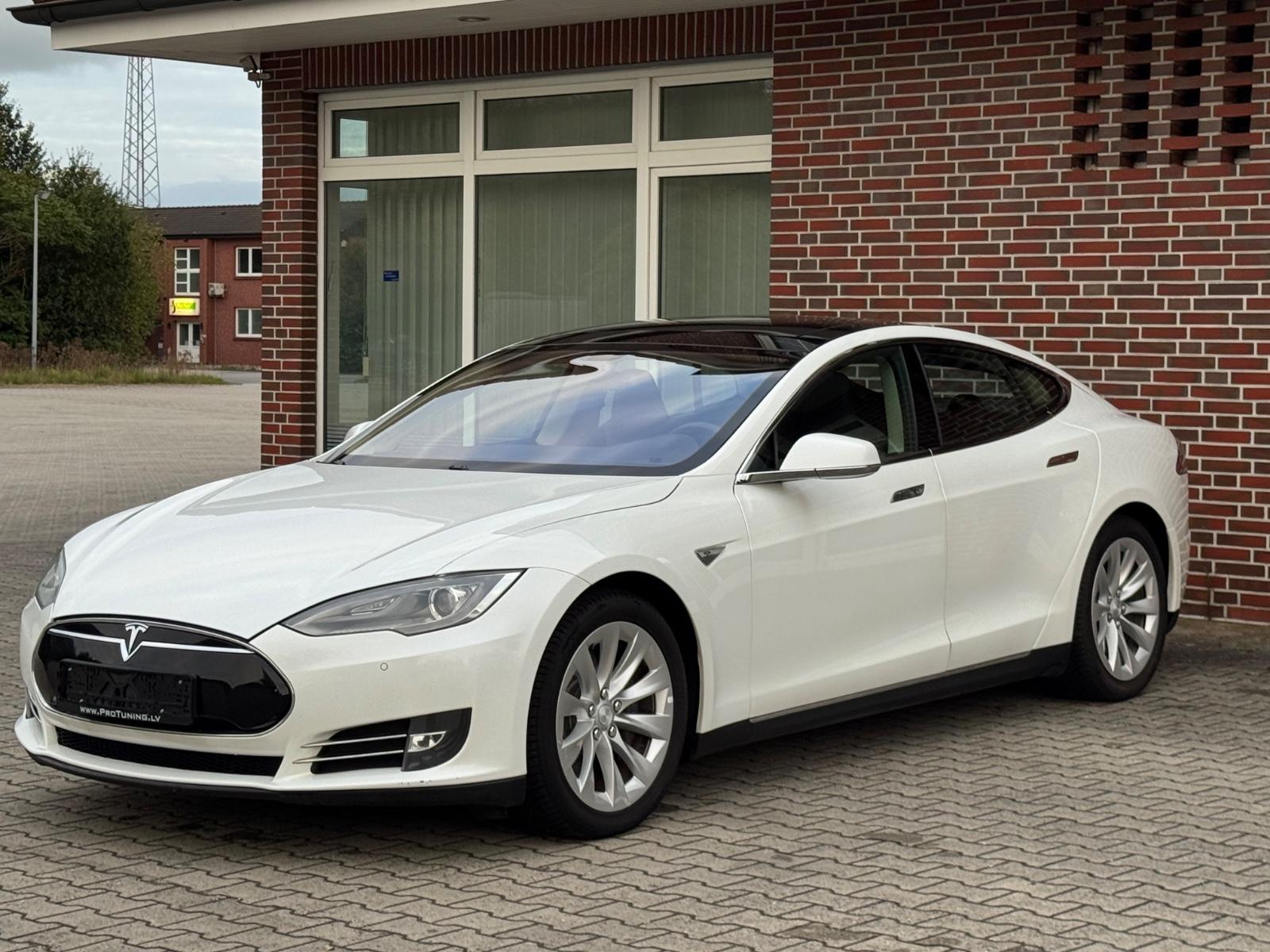 Tesla Model S 85 306ch - Supercharge Gratuite - Soh 94% - CCS - Jantes 19" - Led