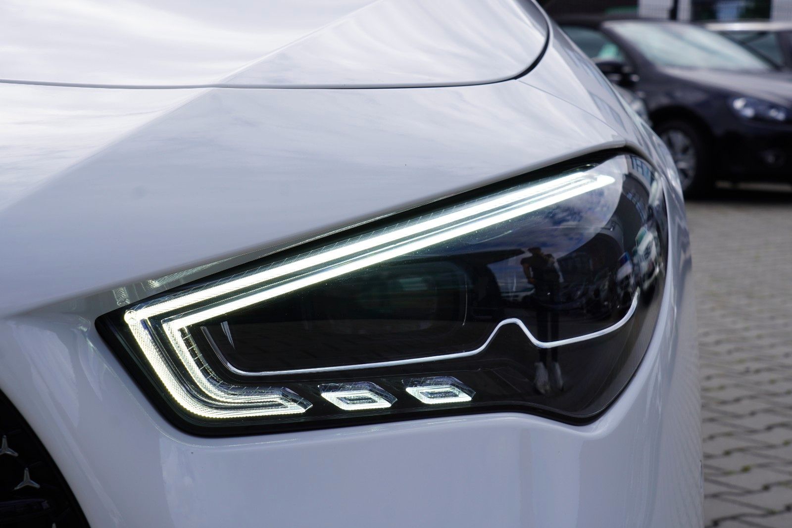 Mercedes-Benz CLA 250 4Matic AMG Line  *JUNGE STERNE*FACELIFT* foto 8
