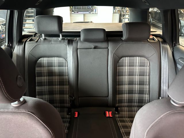 MYAUTOCENTER – Gebraucht- und Jahreswagen mit Werkstattservice in Pfaffenhofen Volkswagen Golf *ACC*PDC*NAVI*2-Zonen*LED*SPORT*