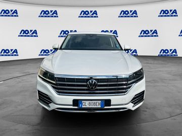 Volkswagen Touareg - 4