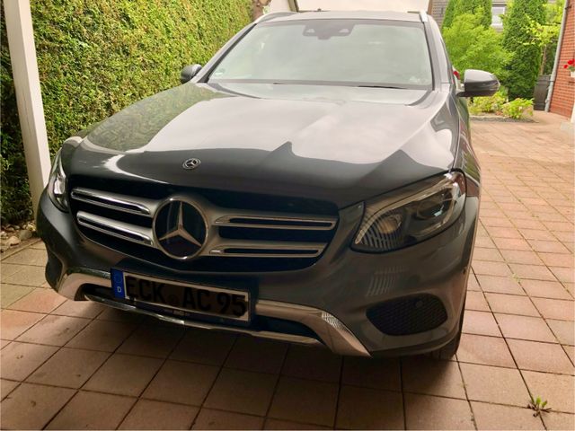 MERCEDES-BENZ GLC 250d 4MATIC Autom. AHK, Distronic, Totwinkel