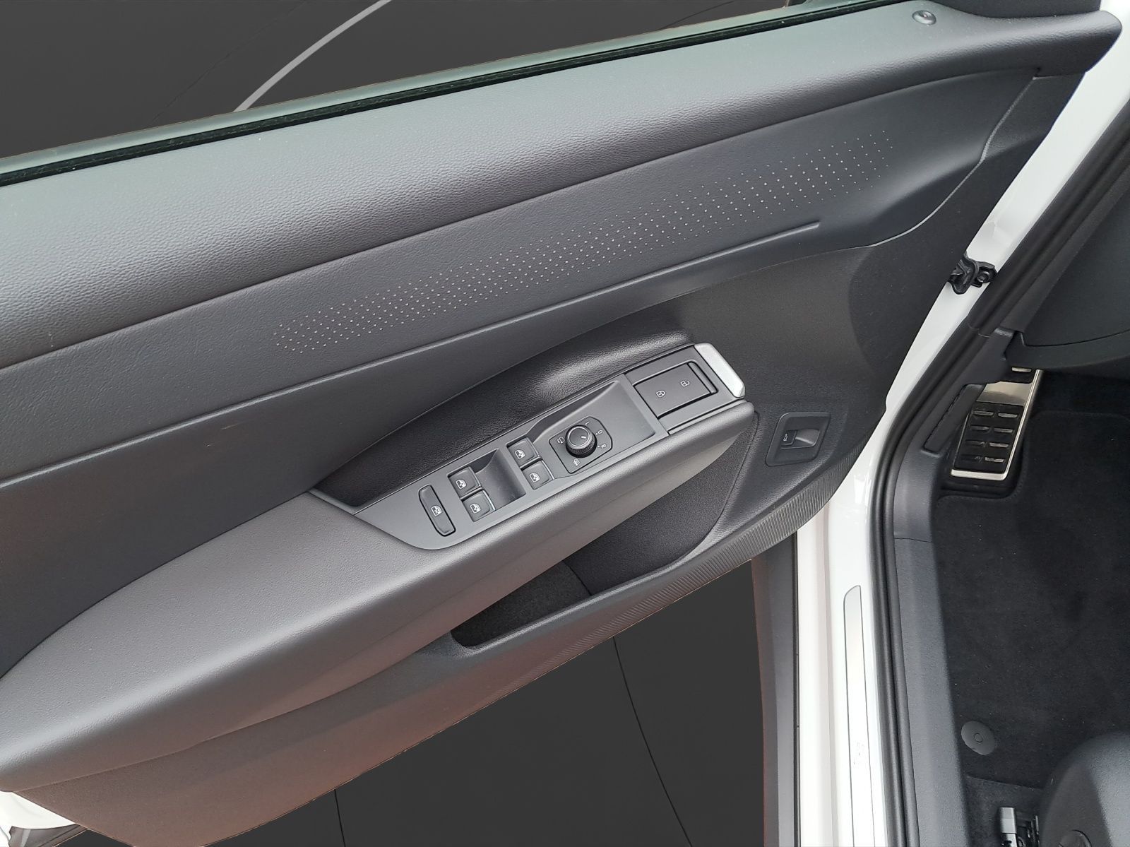 Volkswagen T-Roc - Bild 13