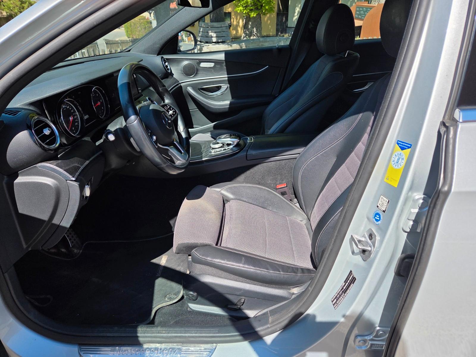 Mercedes-Benz E 220 d T Autom. NAVI TOP ZUSTAND SERVICEHEFT ME