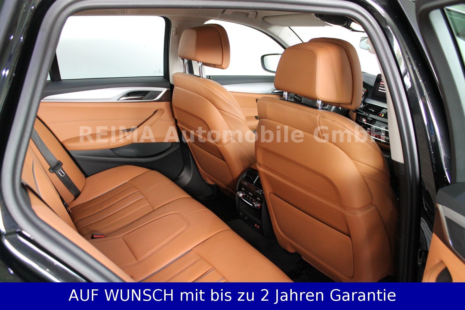 Fahrzeugabbildung BMW 520i  Touring Automatik, LED, Leder, Navi