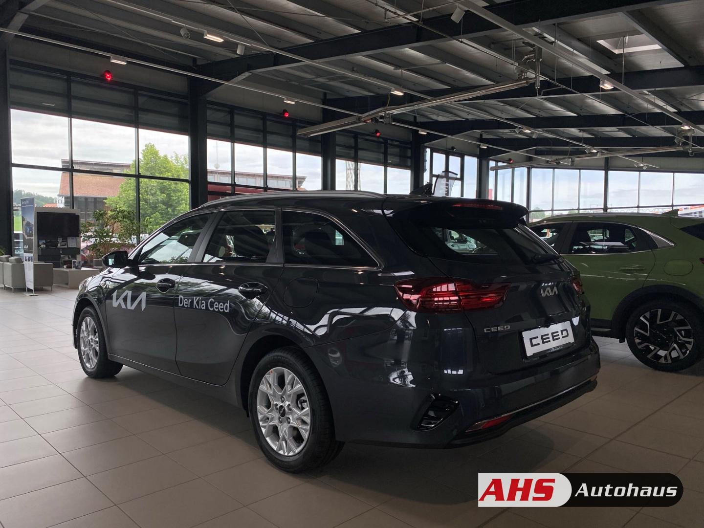 Kia Ceed_sw Sportswagon Vision 1.6 CRDi Mild Hybrid 