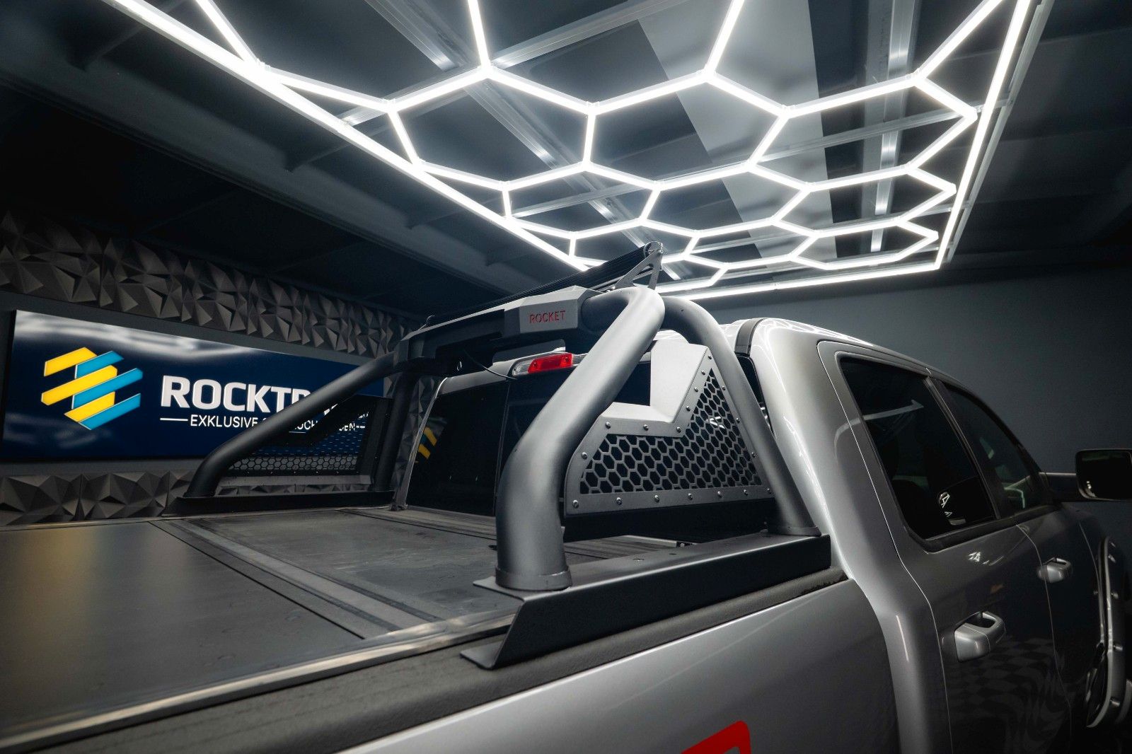 Fahrzeugabbildung Dodge RAM 5.7 V8 HEMI 4x4 OFFROAD NightPaket AXLE LOCK