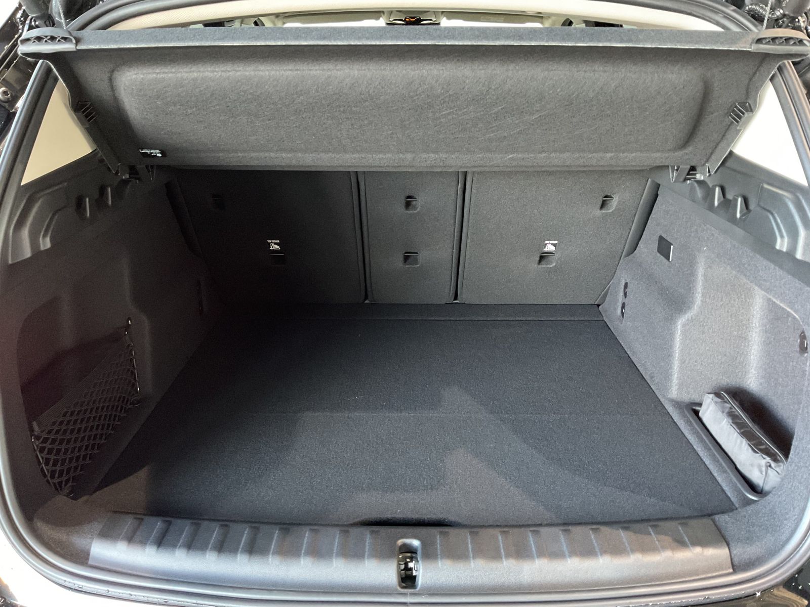 Fahrzeugabbildung BMW X1 xDrive25e Anhängerkupplung, Head-Up xLine